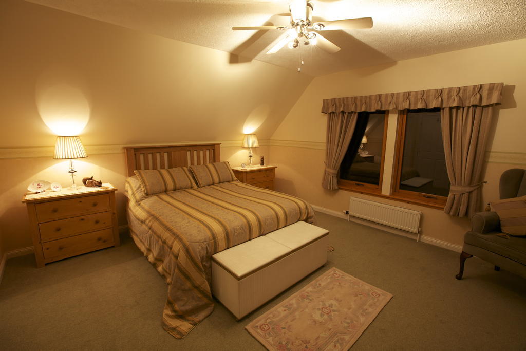 Ardarroch Cottage B&B Fassfern Oda fotoğraf